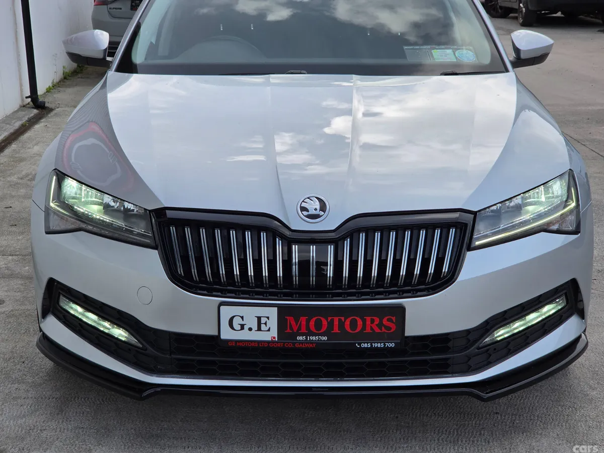 Skoda Superb Saloon, Diesel, 2022, Grey