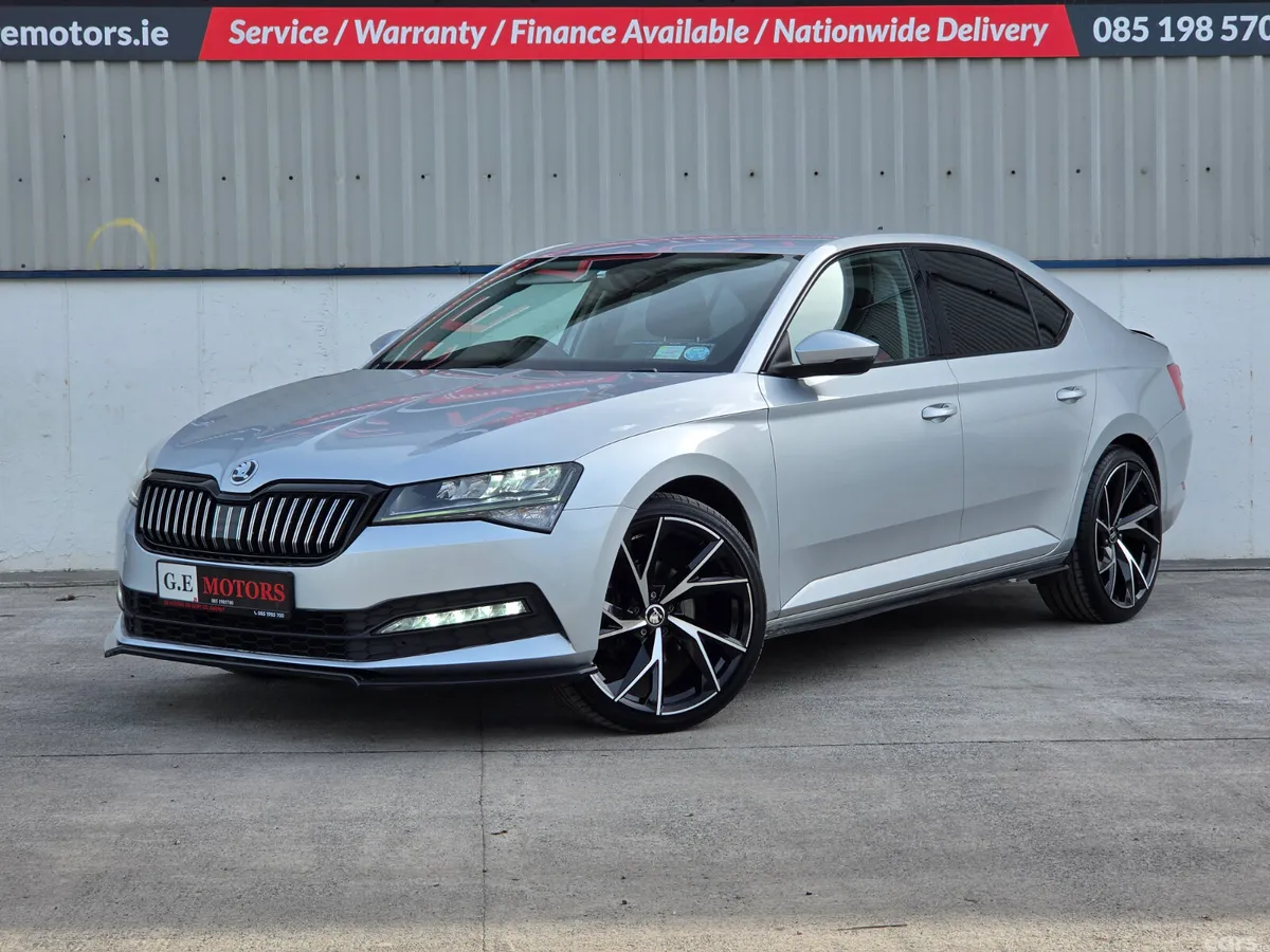 Skoda Superb Saloon, Diesel, 2022, Grey