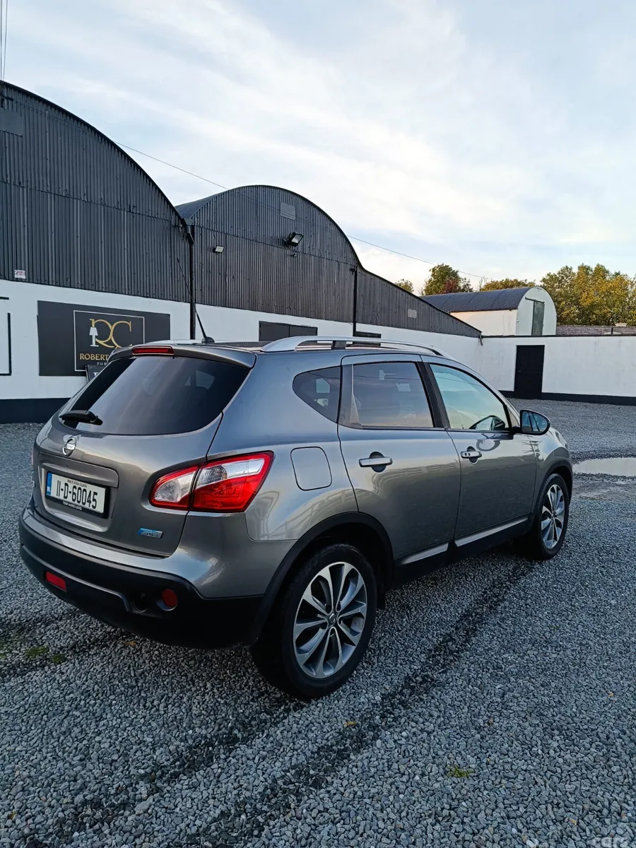 Nissan Qashqai Hatchback, Diesel, 2011, Grey