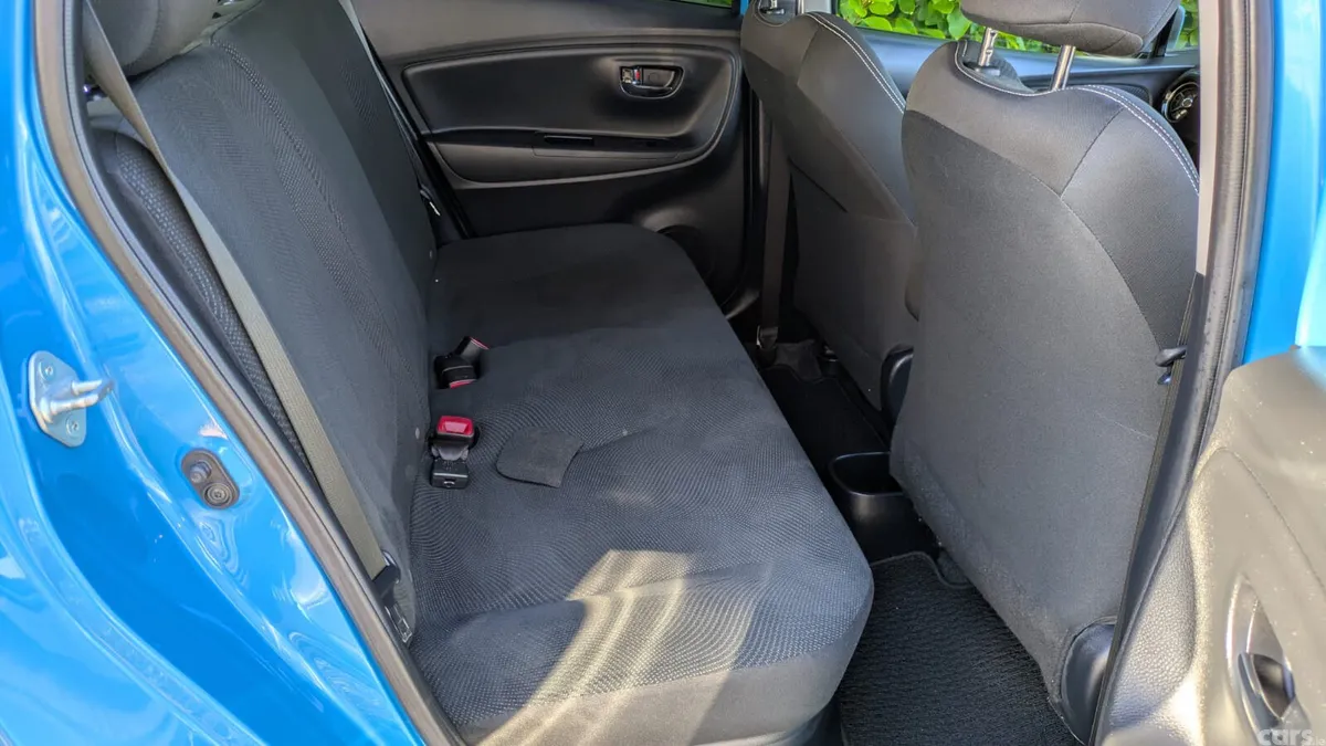 Toyota Yaris Hatchback, Petrol Hybrid, 2020, Blue
