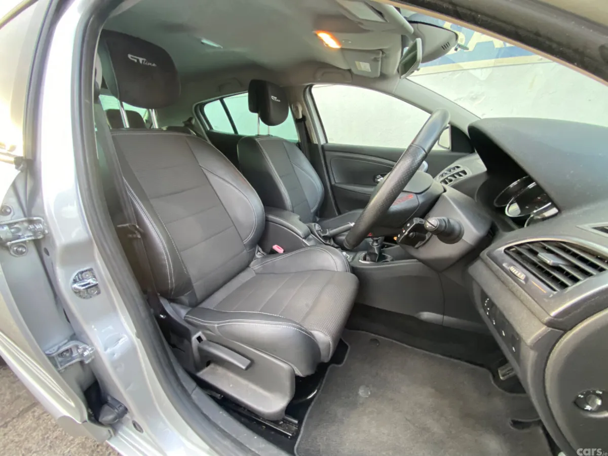 Renault Megane Hatchback, Diesel, 2015, Silver