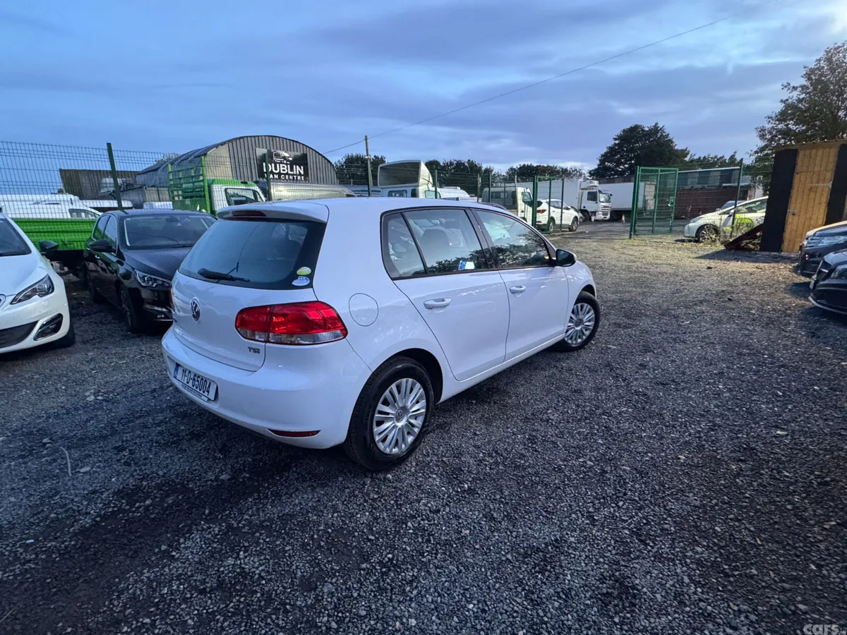 Volkswagen Golf Hatchback, Petrol, 2011, White