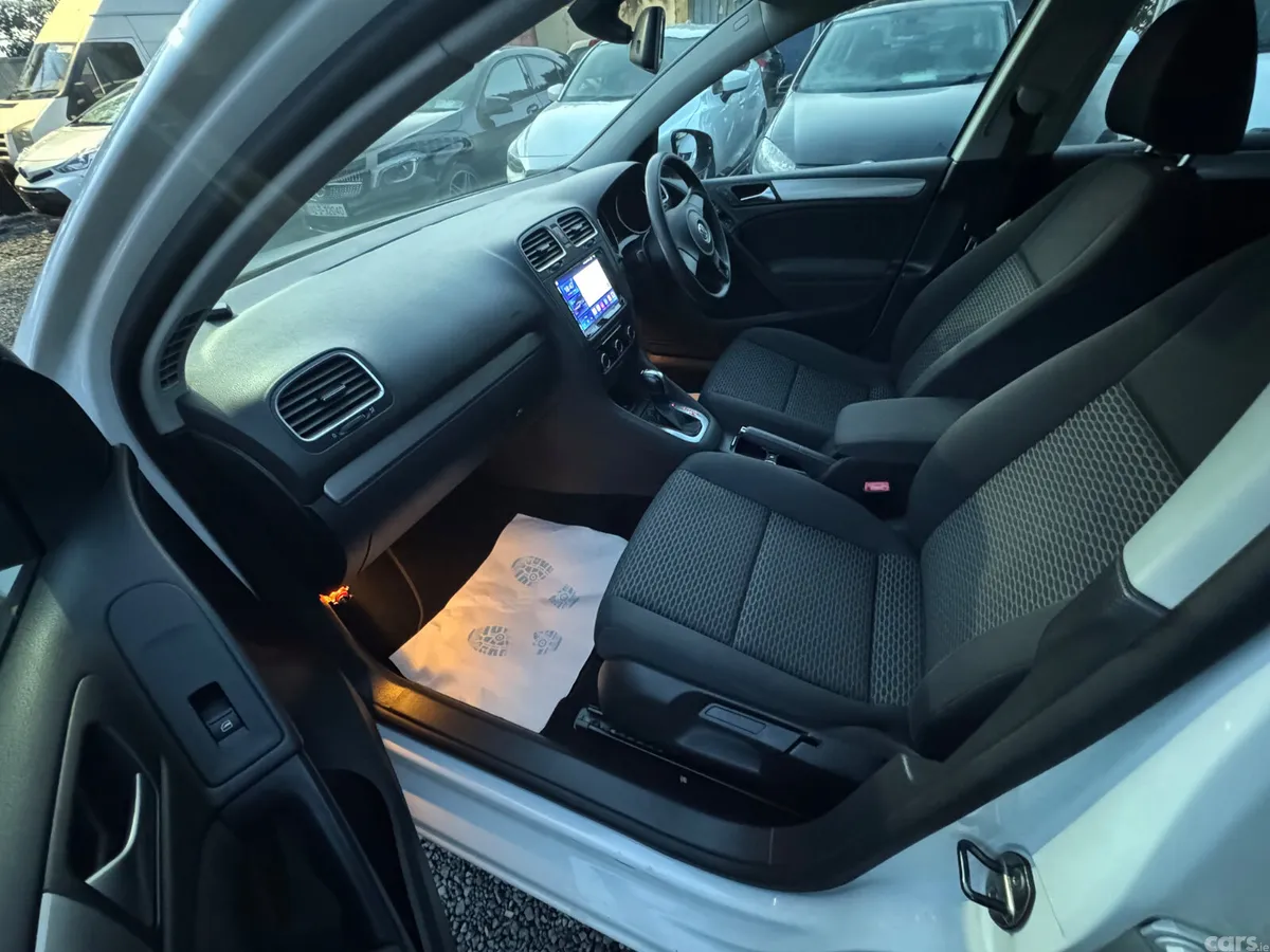 Volkswagen Golf Hatchback, Petrol, 2011, White