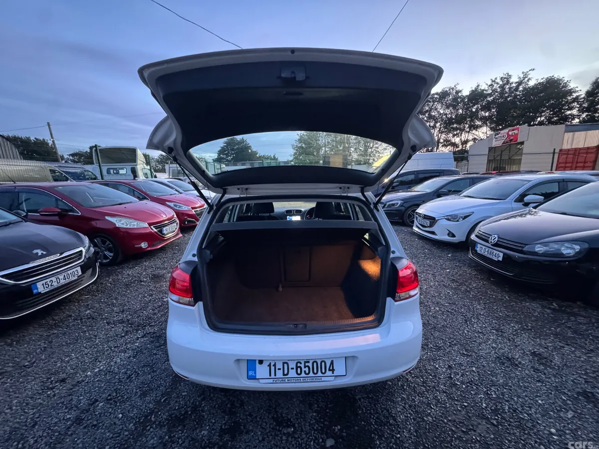 Volkswagen Golf Hatchback, Petrol, 2011, White