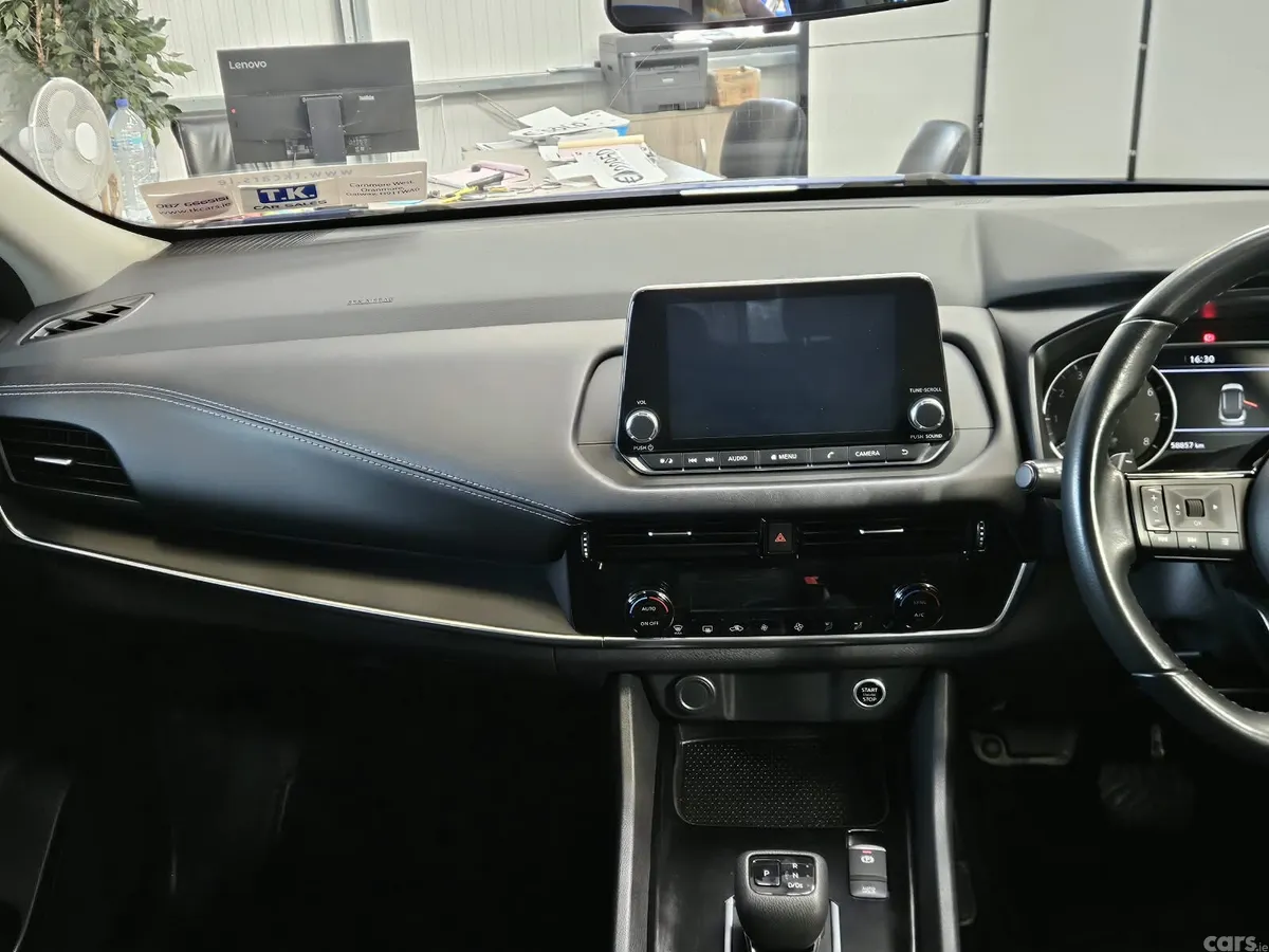 Nissan Qashqai MPV, Petrol, 2022, Blue