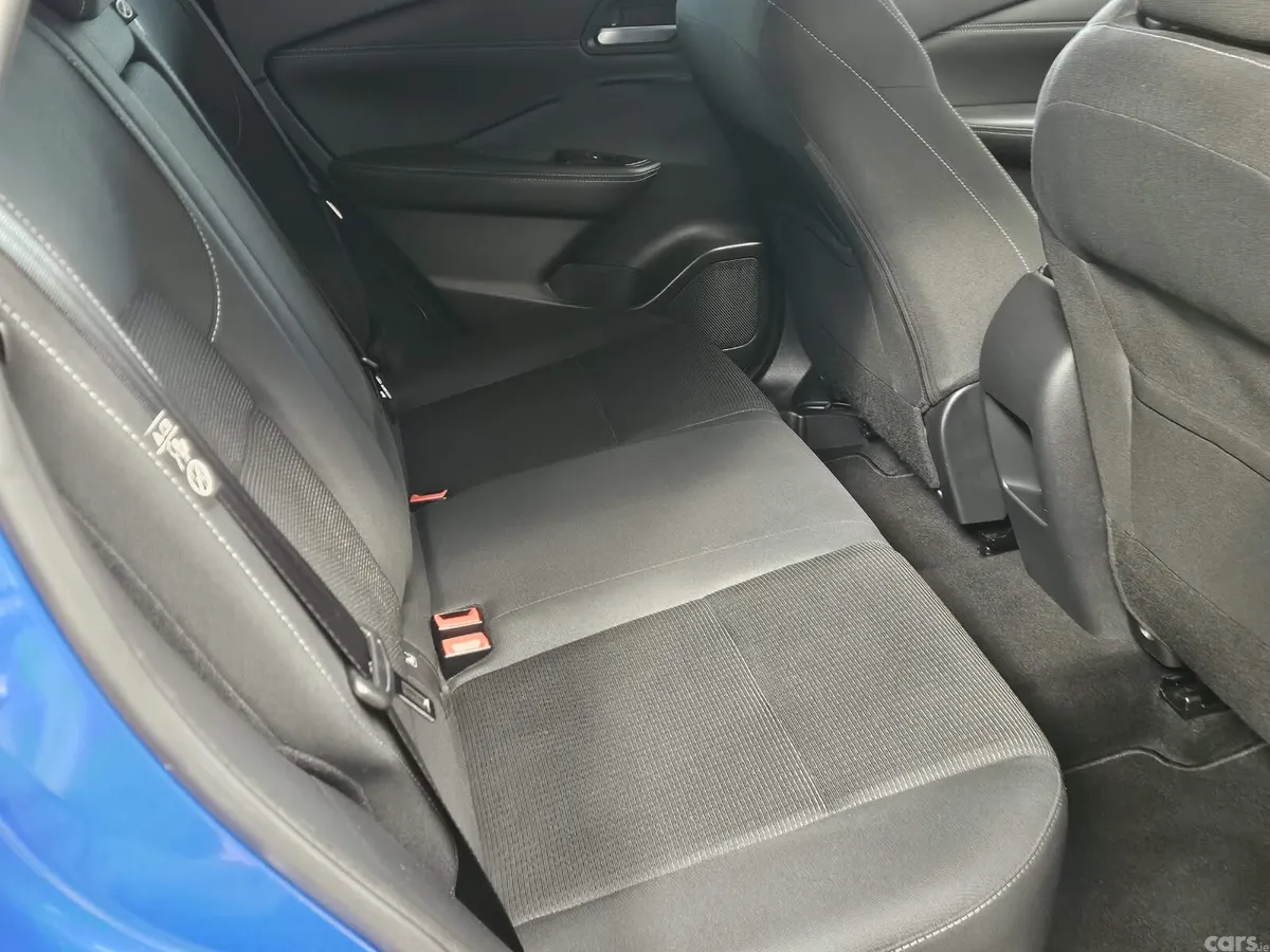 Nissan Qashqai MPV, Petrol, 2022, Blue