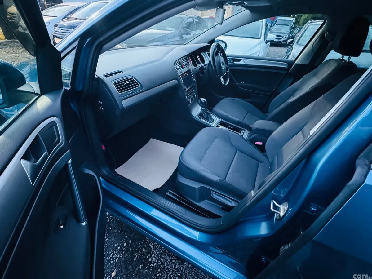 Volkswagen Golf Estate, Petrol, 2016, Blue