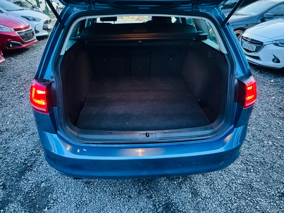 Volkswagen Golf Estate, Petrol, 2016, Blue