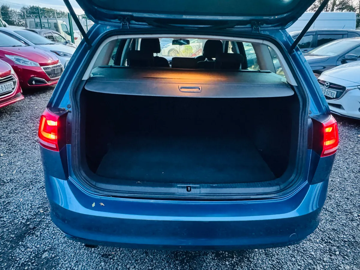 Volkswagen Golf Estate, Petrol, 2016, Blue