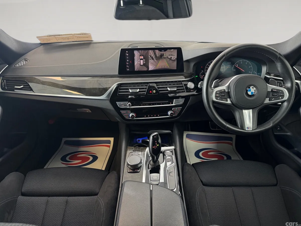 BMW 5-Series Estate, Diesel, 2018, Blue