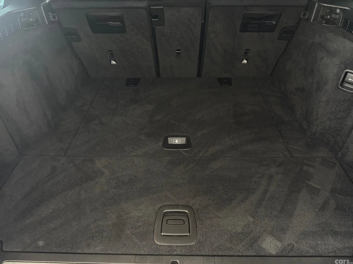 BMW 5-Series Estate, Diesel, 2018, Blue