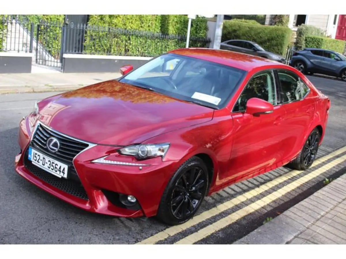 Lexus IS Saloon, Petrol Hybrid, 2015, Red
