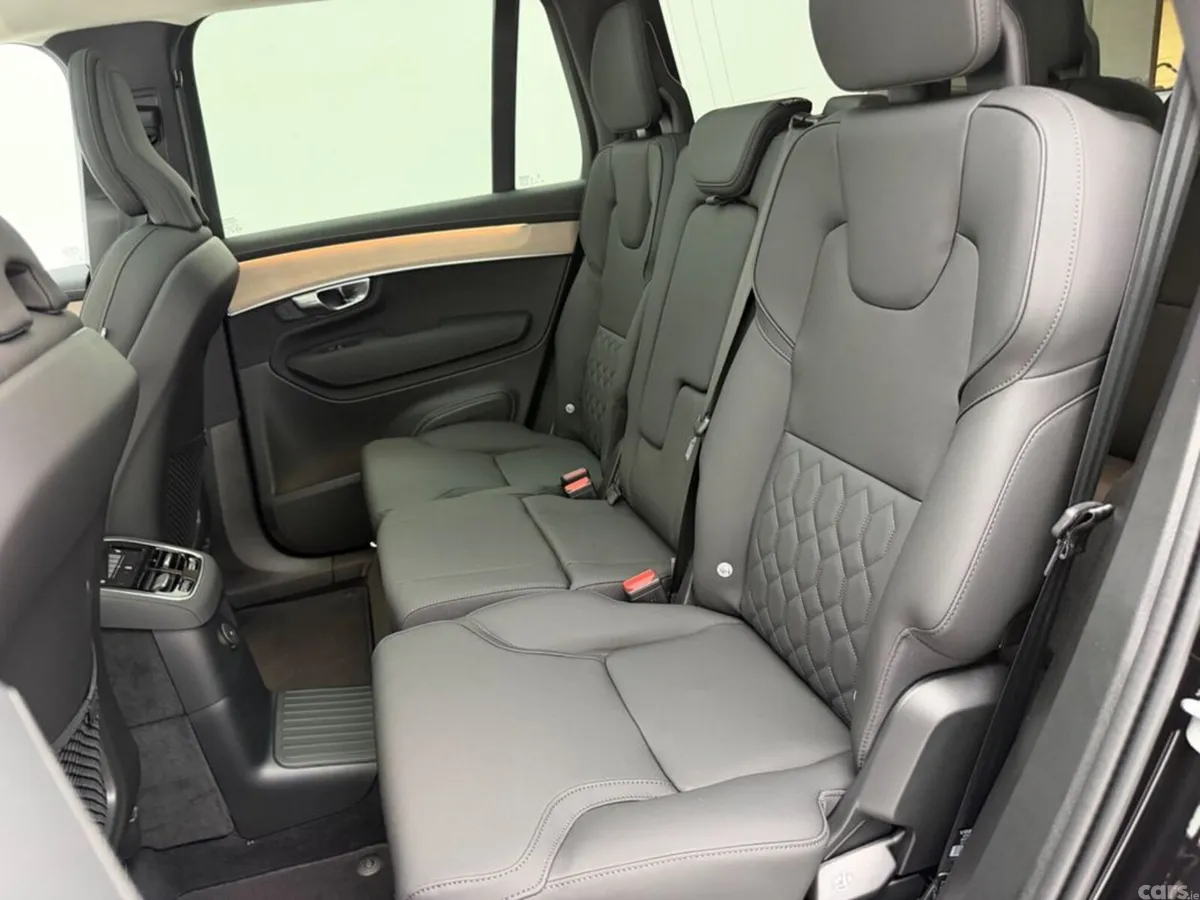 Volvo XC90 SUV, Petrol Plug-in Hybrid, 2026, Black