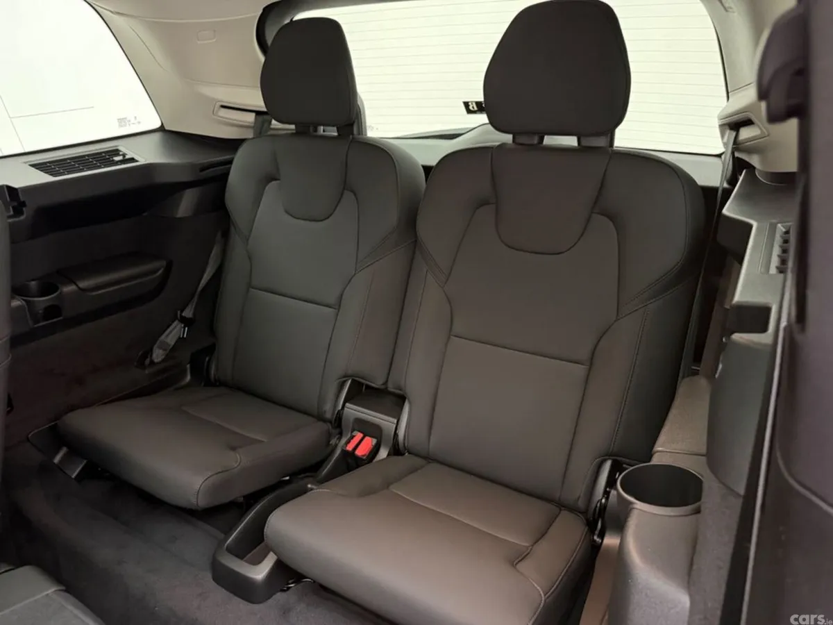 Volvo XC90 SUV, Petrol Plug-in Hybrid, 2026, Black