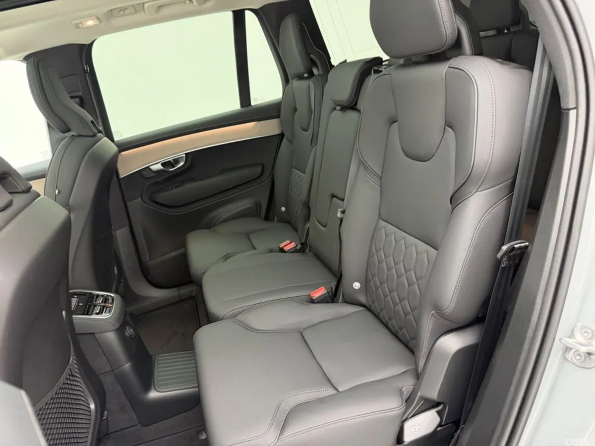 Volvo XC90 SUV, Petrol Plug-in Hybrid, 2026, Grey