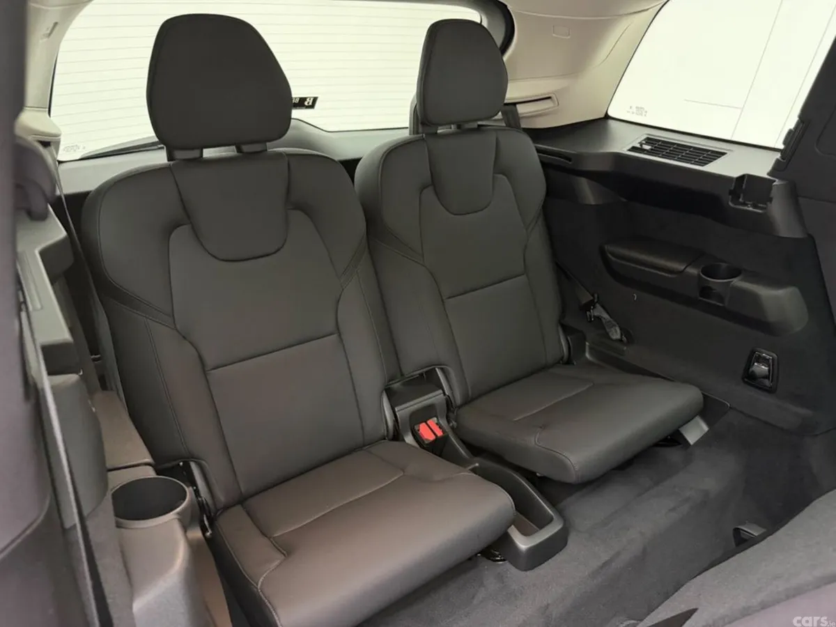 Volvo XC90 SUV, Petrol Plug-in Hybrid, 2026, Grey