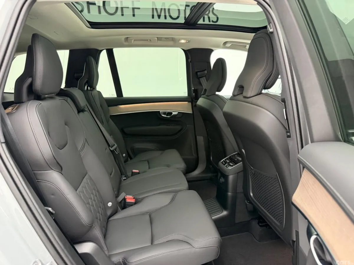 Volvo XC90 SUV, Petrol Plug-in Hybrid, 2026, Grey
