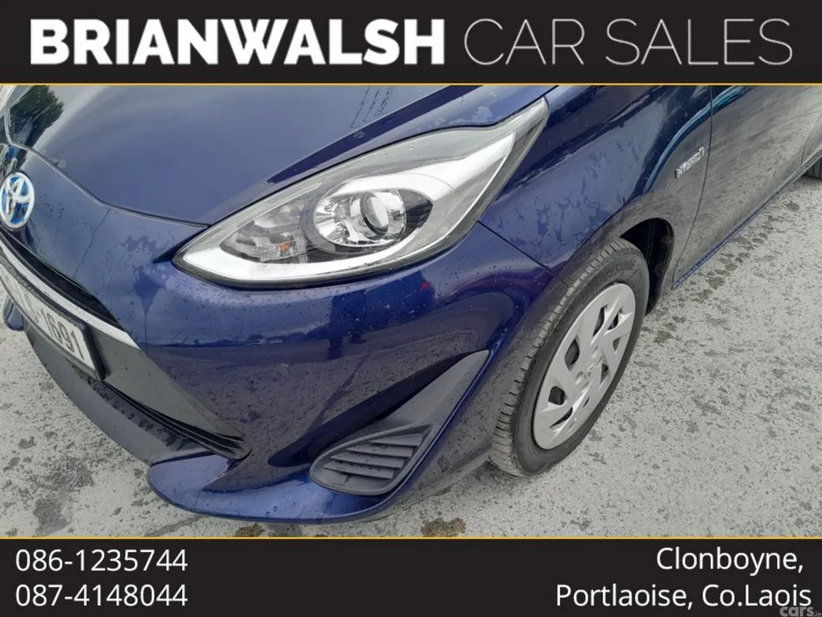 Toyota Aqua Hatchback, Petrol Hybrid, 2019, Blue
