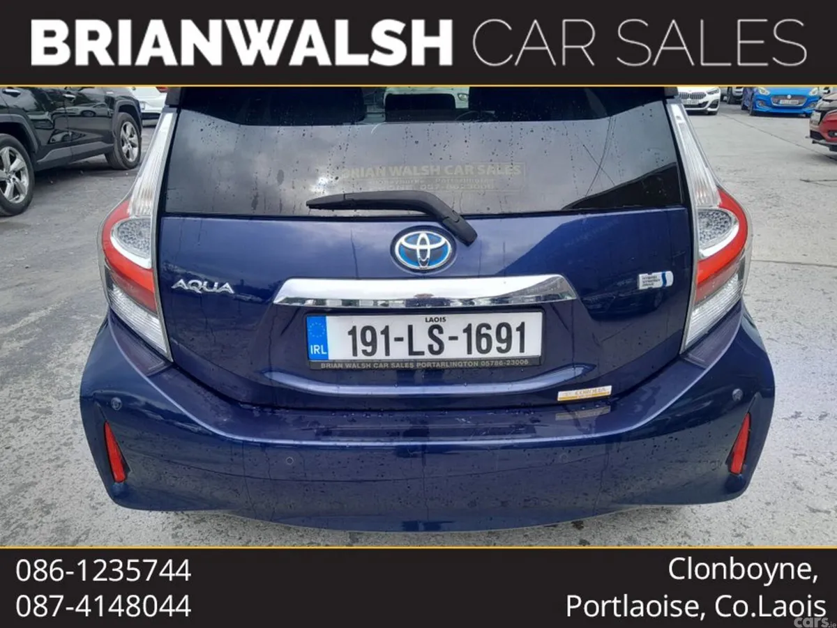 Toyota Aqua Hatchback, Petrol Hybrid, 2019, Blue