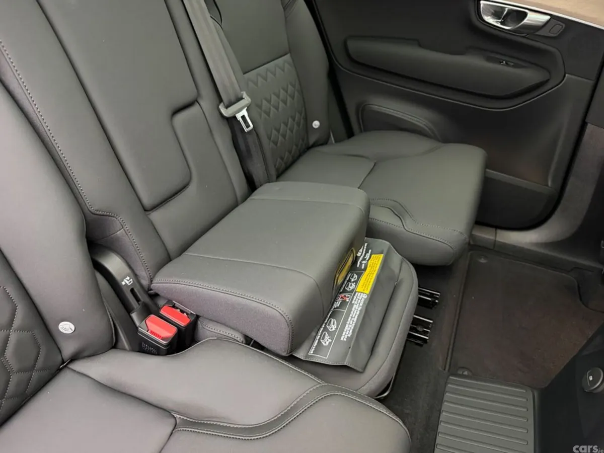 Volvo XC90 SUV, Petrol Plug-in Hybrid, 2026, Black
