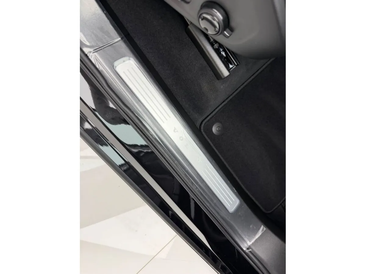Volvo XC90 SUV, Petrol Plug-in Hybrid, 2026, Black