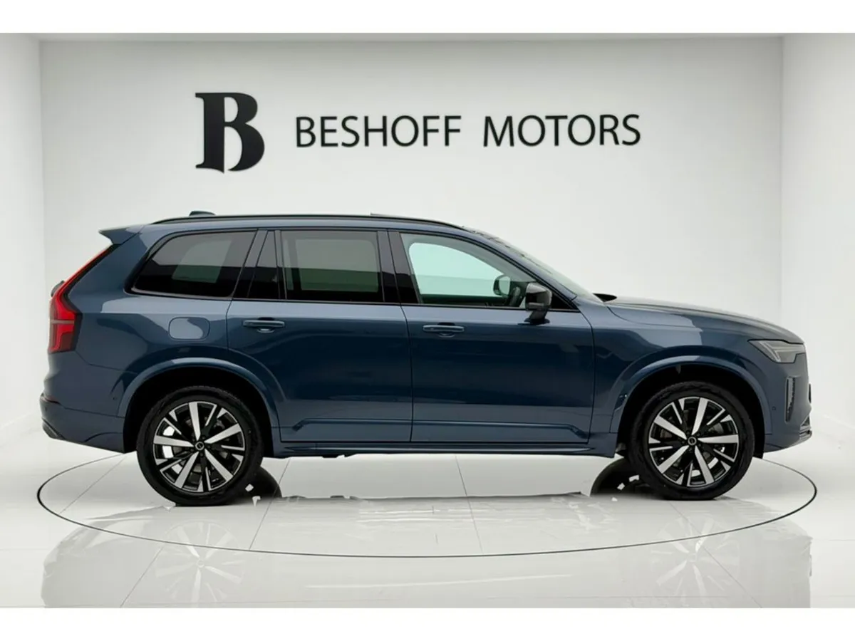 Volvo XC90 SUV, Petrol Plug-in Hybrid, 2026, Blue