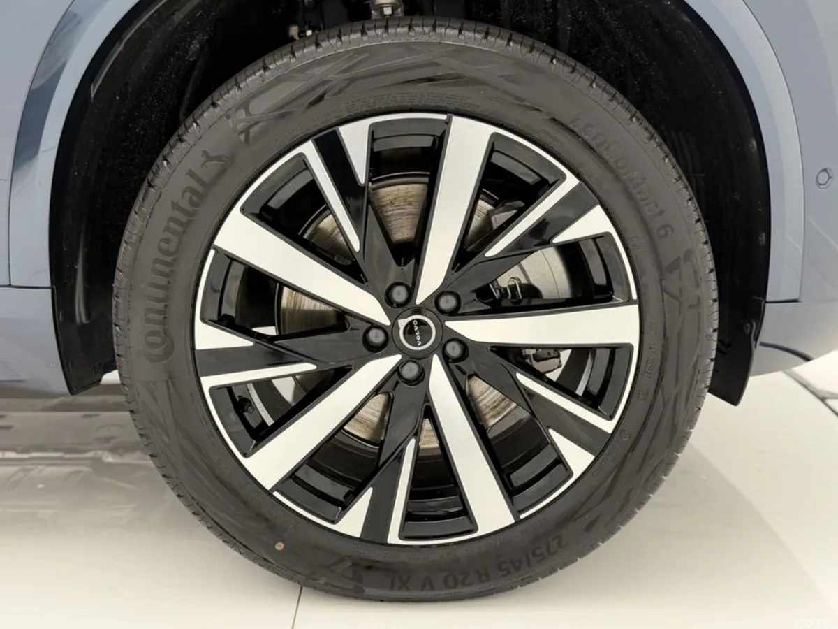 Volvo XC90 SUV, Petrol Plug-in Hybrid, 2026, Blue