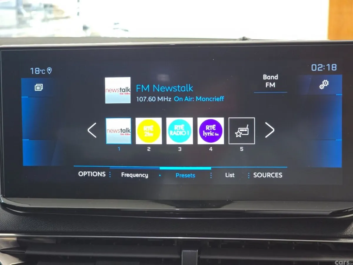 Peugeot 3008 MPV, Diesel, 2023, Grey