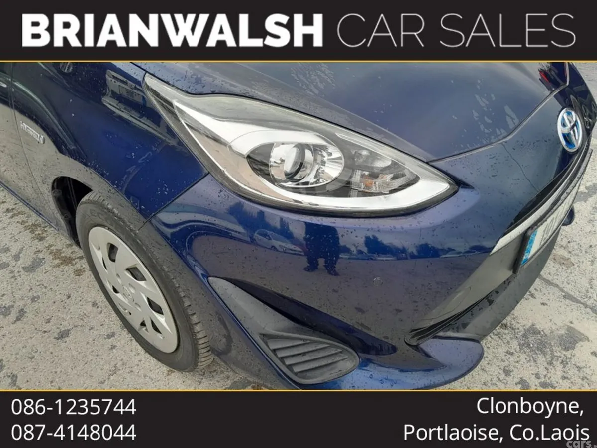Toyota Aqua Hatchback, Petrol Hybrid, 2019, Blue