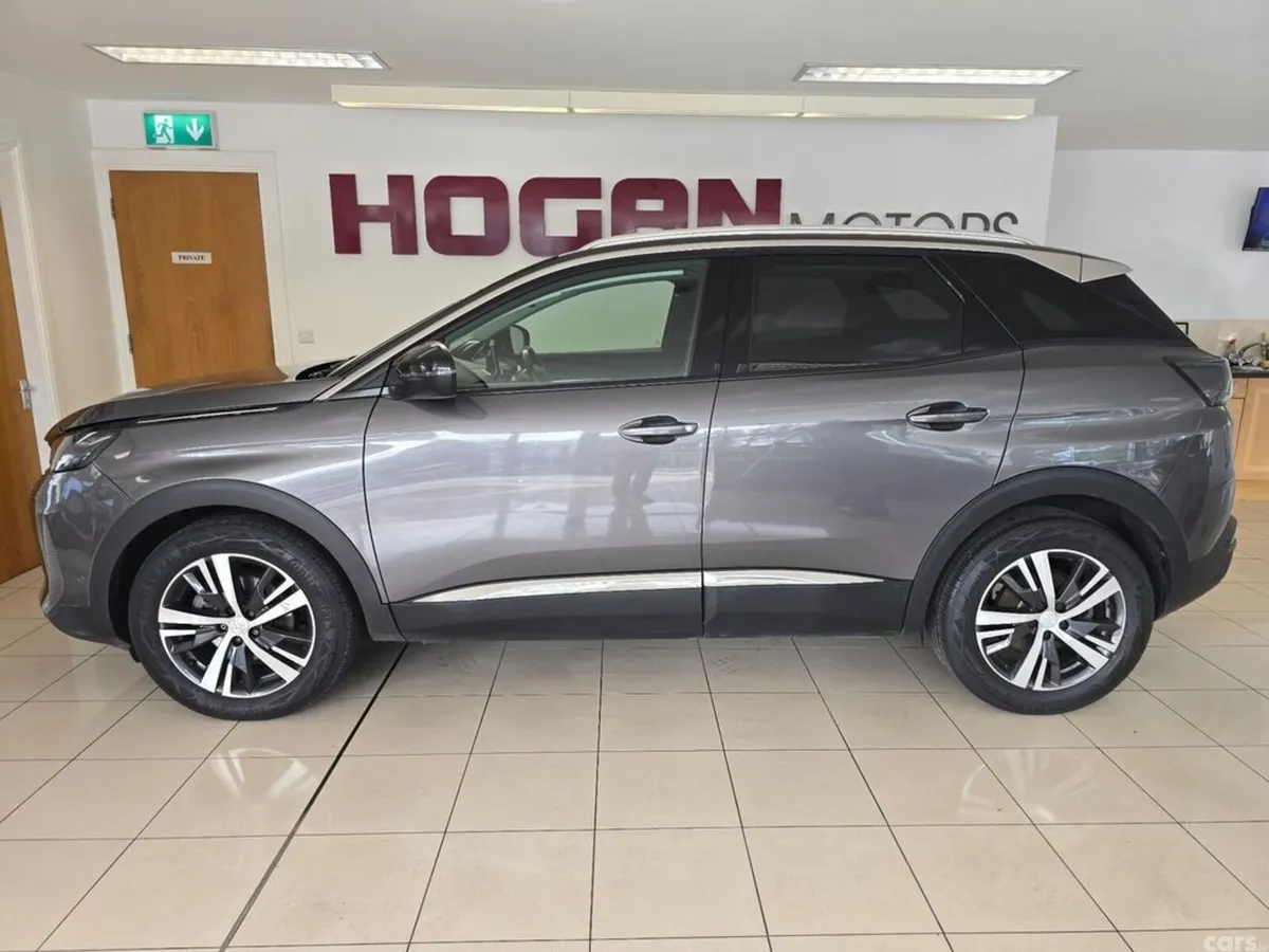 Peugeot 3008 MPV, Diesel, 2023, Grey
