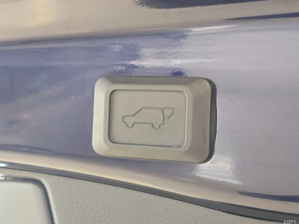 Toyota RAV4 SUV, Petrol Hybrid, 2025, Blue