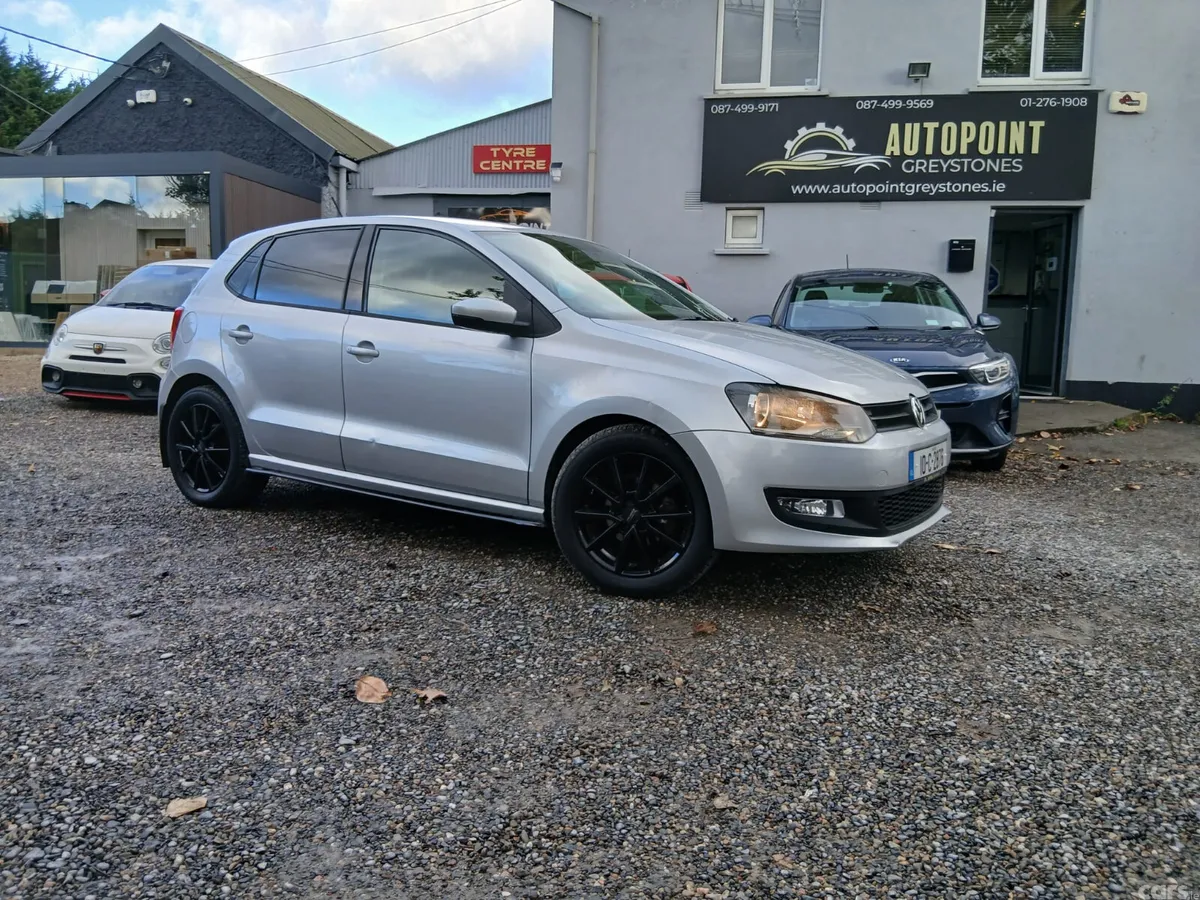 Volkswagen Polo Hatchback, Diesel, 2010, Silver