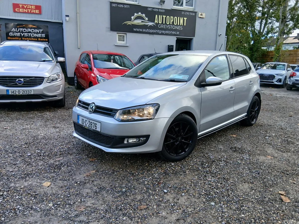 Volkswagen Polo Hatchback, Diesel, 2010, Silver
