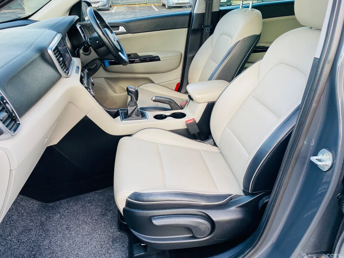 Kia Sportage SUV, Diesel, 2021, Grey