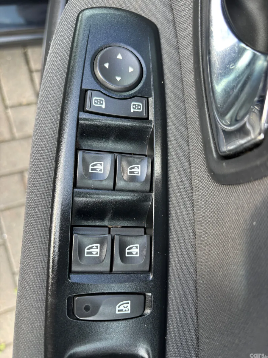 Renault Scenic MPV, Diesel, 2012, Black