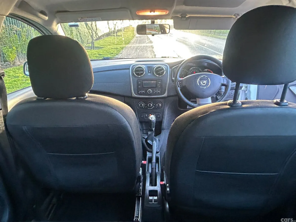 Dacia Sandero Stepway Hatchback, Diesel, 2015, White