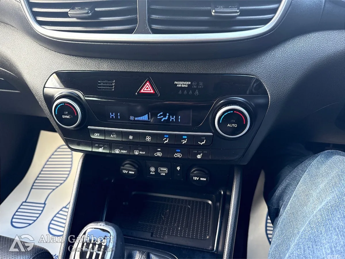 Hyundai Tucson MPV, Diesel, 2019, Grey