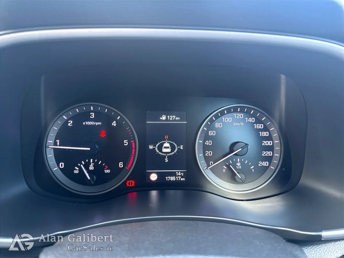 Hyundai Tucson MPV, Diesel, 2019, Grey