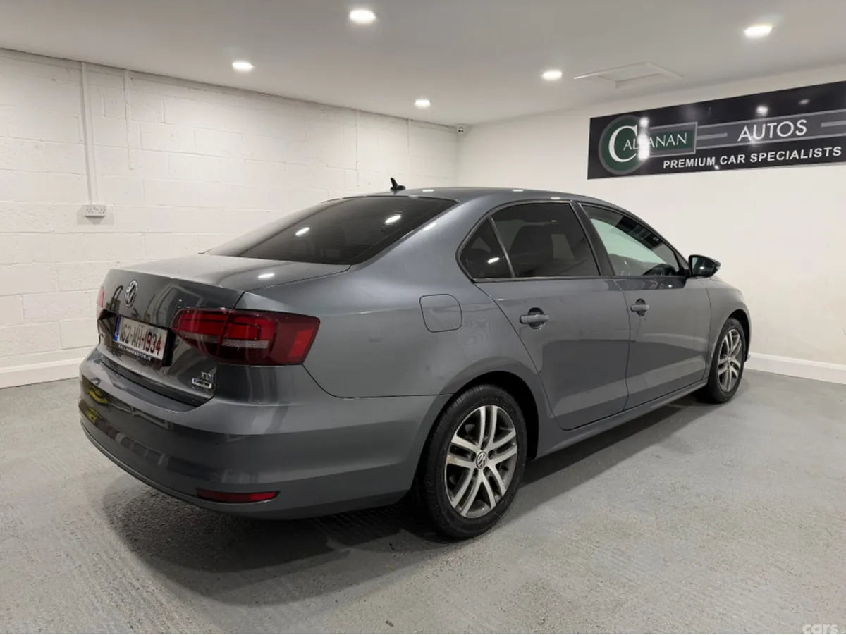 Volkswagen Jetta Saloon, Diesel, 2016, Grey
