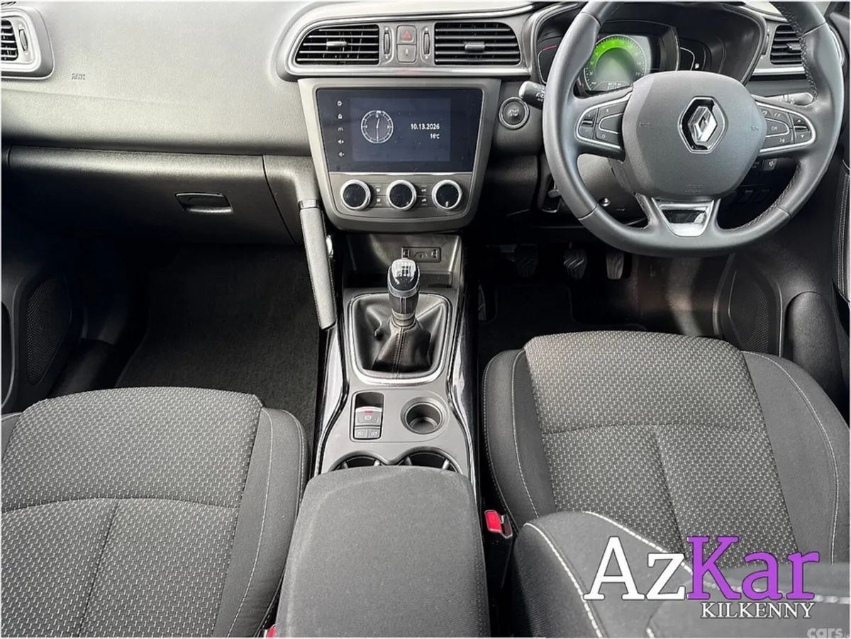 Renault Kadjar SUV, Petrol, 2022, Blue
