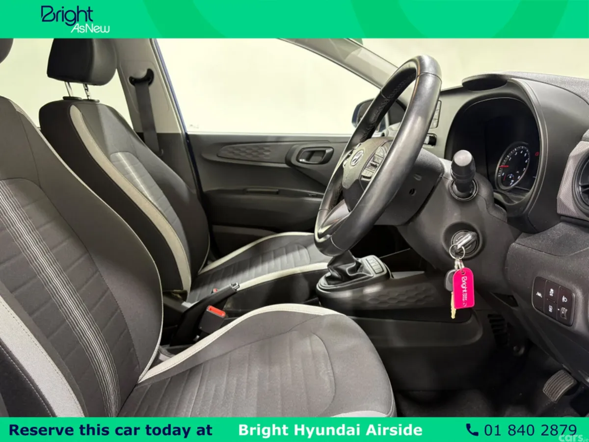 Hyundai i10 Hatchback, Petrol, 2022, Blue