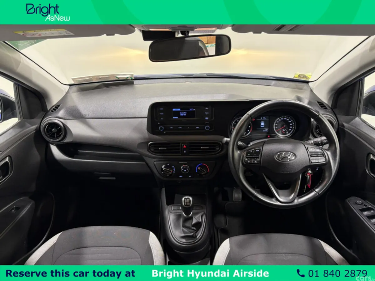 Hyundai i10 Hatchback, Petrol, 2022, Blue