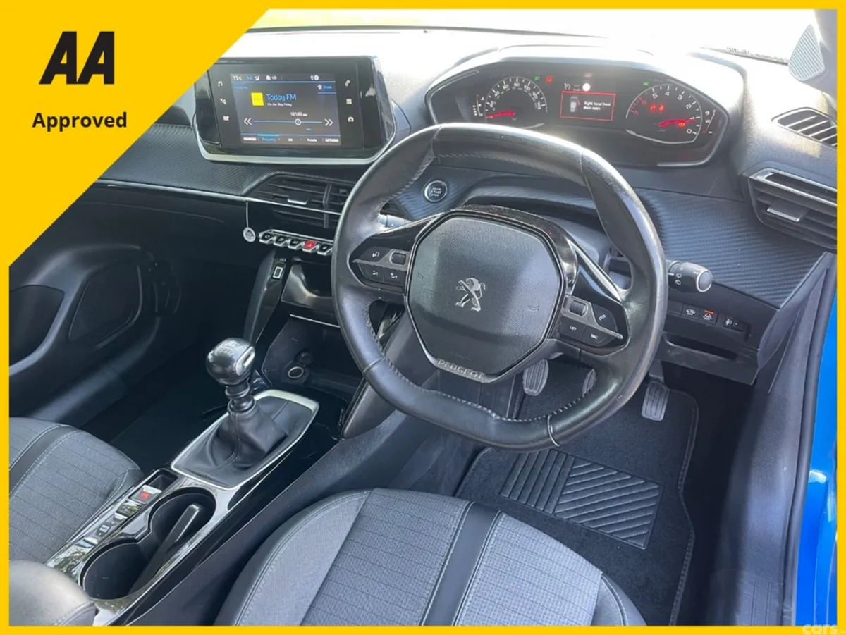 Peugeot 208 Hatchback, Petrol, 2021, Blue