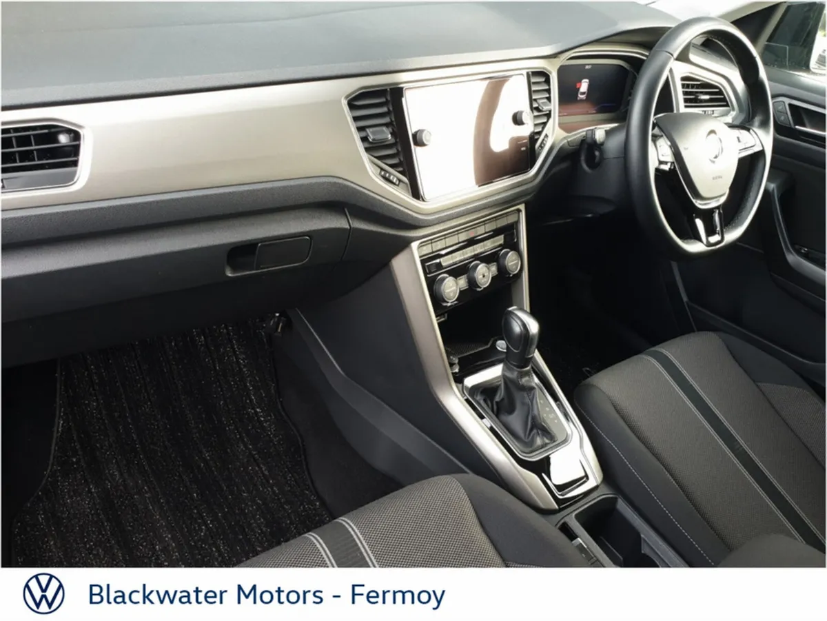 Volkswagen T-Roc Hatchback, Petrol, 2021, Black