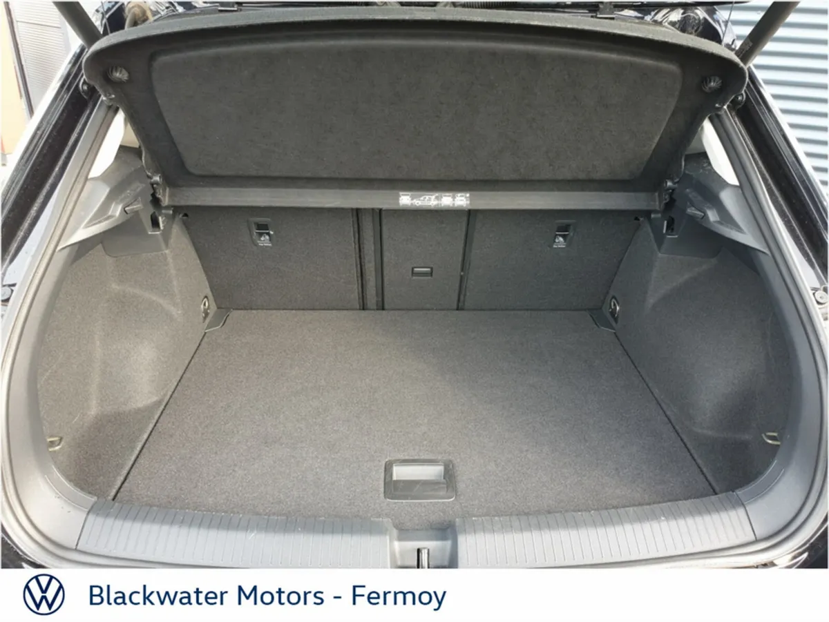 Volkswagen T-Roc Hatchback, Petrol, 2021, Black