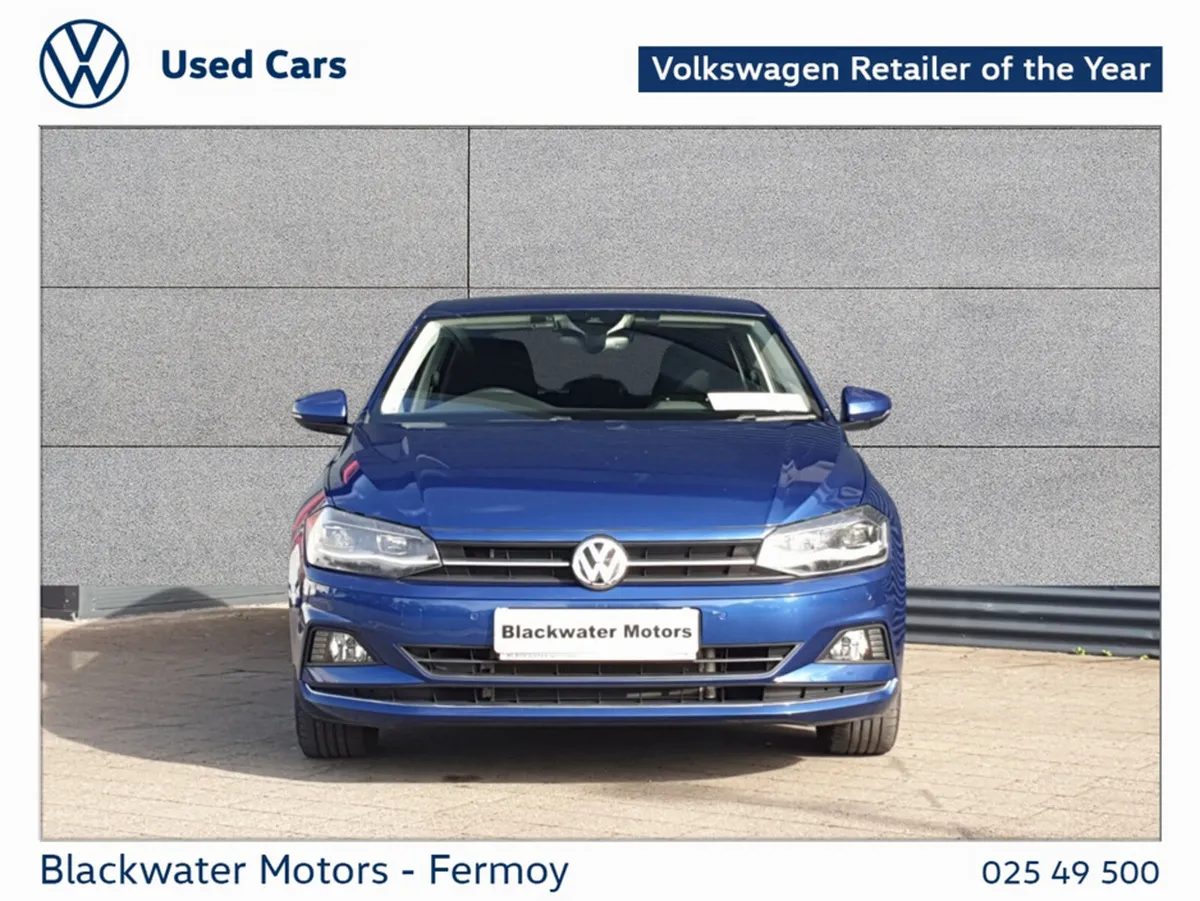 Volkswagen Polo Hatchback, Petrol, 2021, Blue