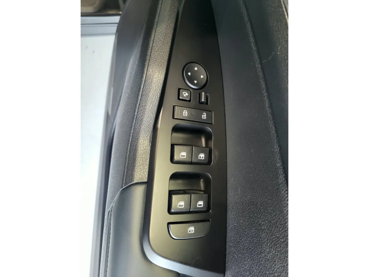 Kia Sportage MPV, Diesel, 2025, Black