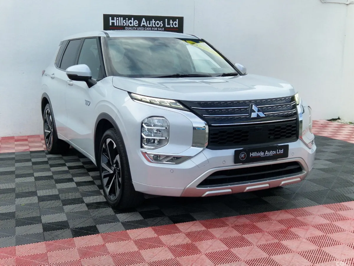 Mitsubishi Outlander MPV, Petrol Plug-in Hybrid, 2022, White