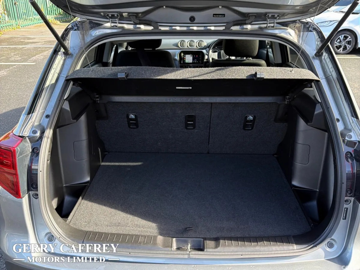 Suzuki Vitara SUV, Petrol, 2023, Grey