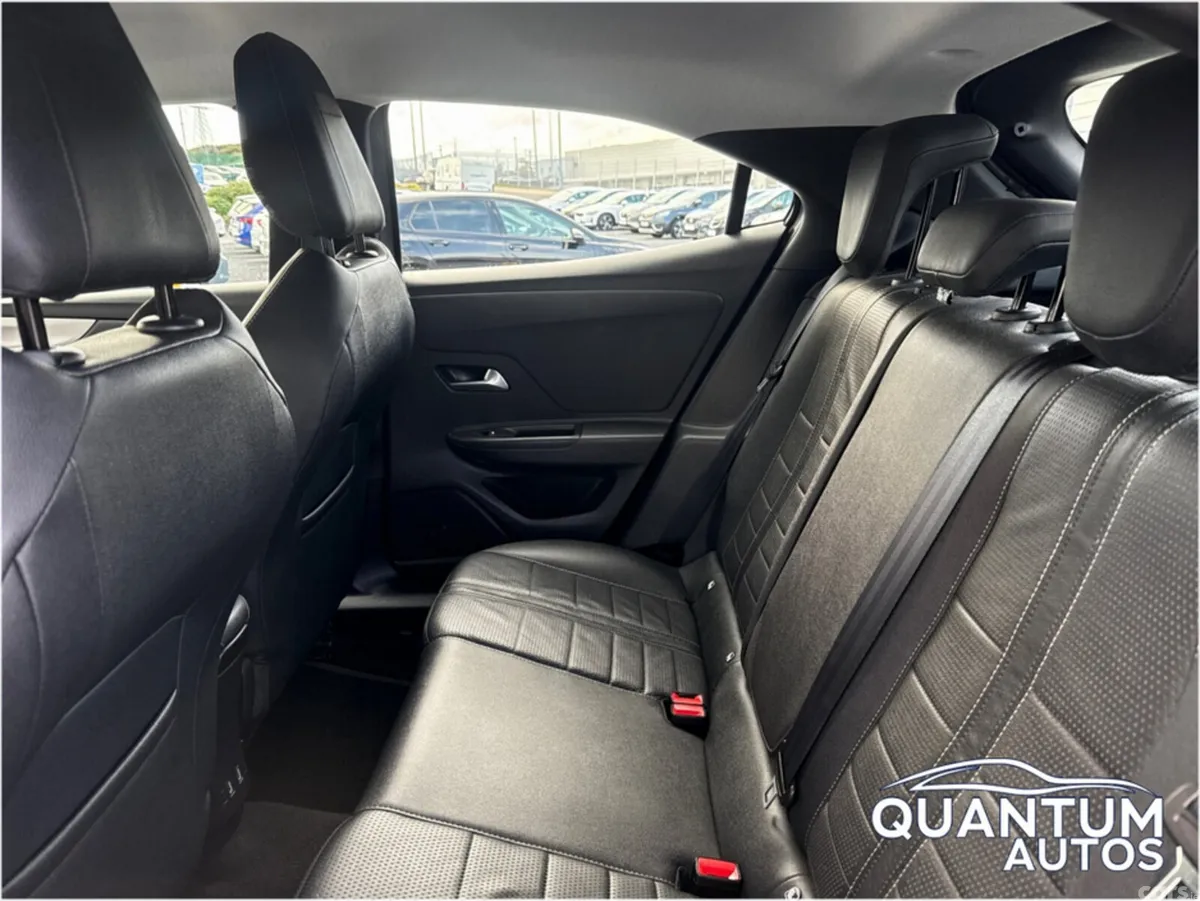 Opel Mokka SUV, Petrol, 2023, Grey